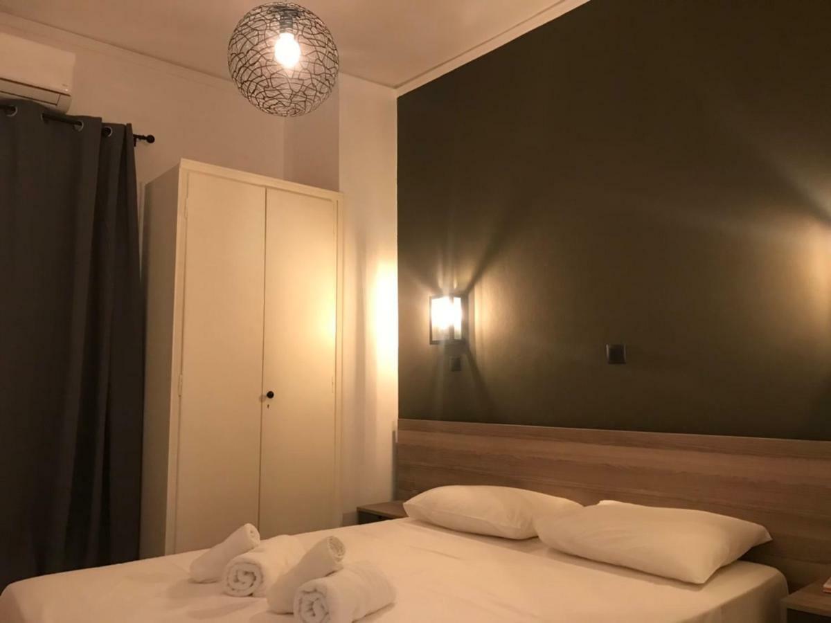 Renovated Minimal Apartment Next To Metro Ateny Zewnętrze zdjęcie