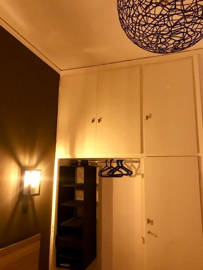Renovated Minimal Apartment Next To Metro Ateny Zewnętrze zdjęcie