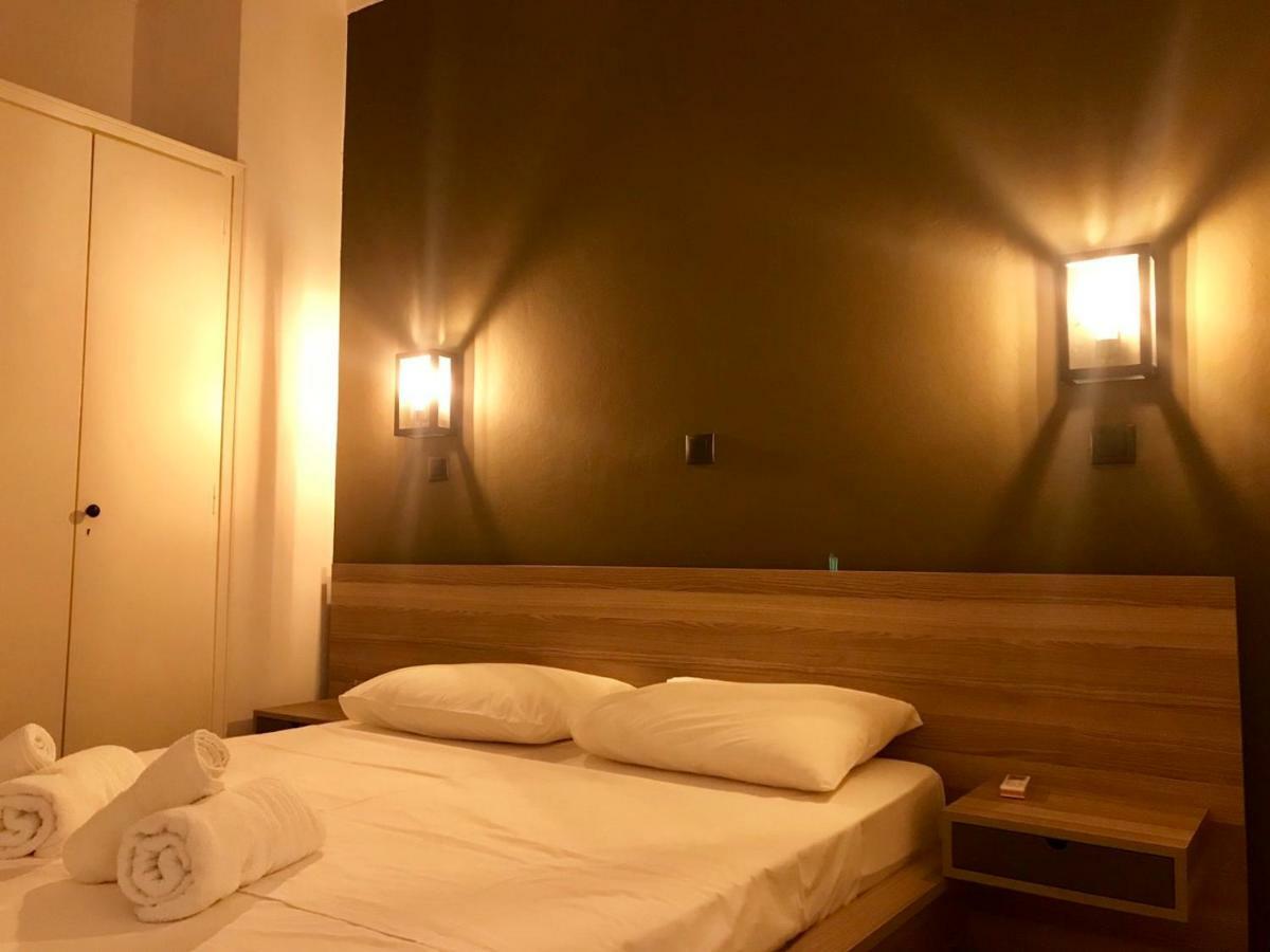 Renovated Minimal Apartment Next To Metro Ateny Zewnętrze zdjęcie
